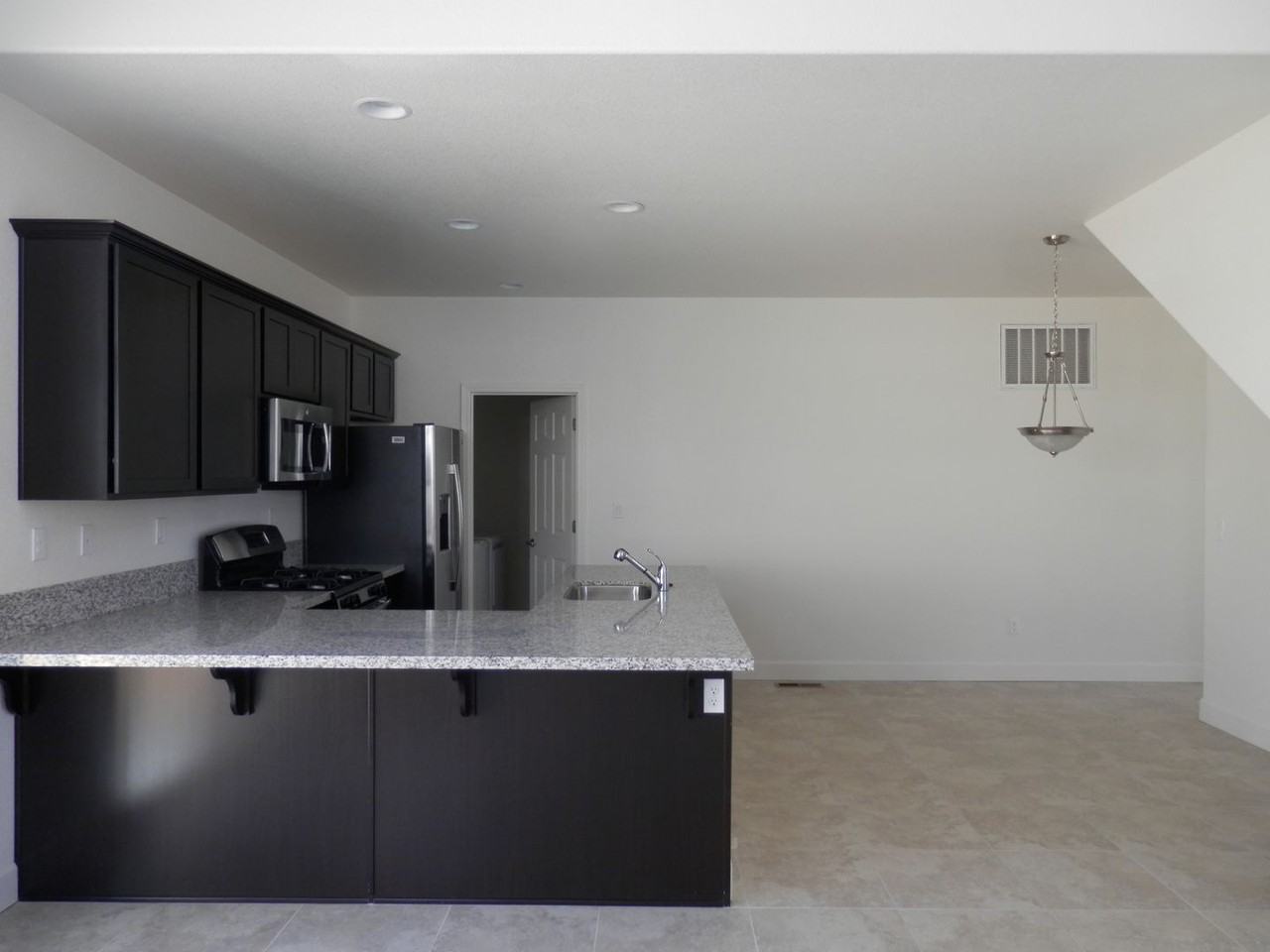 933 Floral Ridge Way - Photo 3 of 23