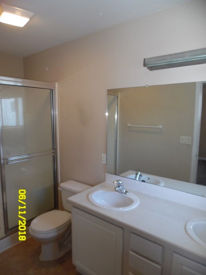 467 Nw Meadows Dr - Photo 3 of 12