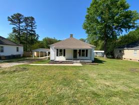 130 Oak St - Photo 1 of 1