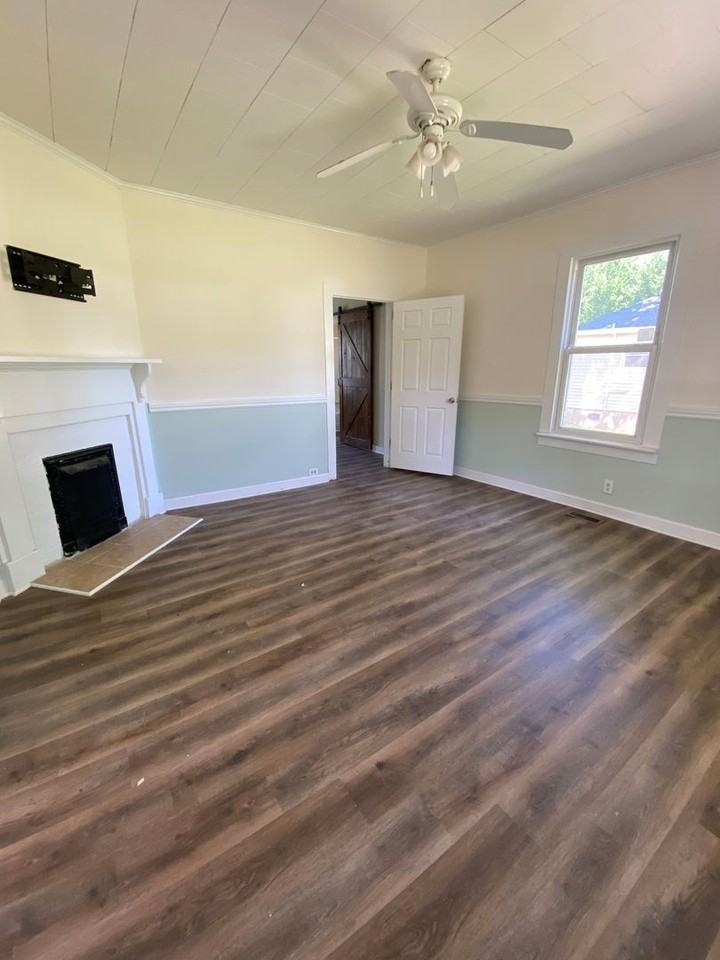 130 Oak St - Photo 5 of 23