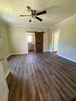 featured image of 130 Oak St