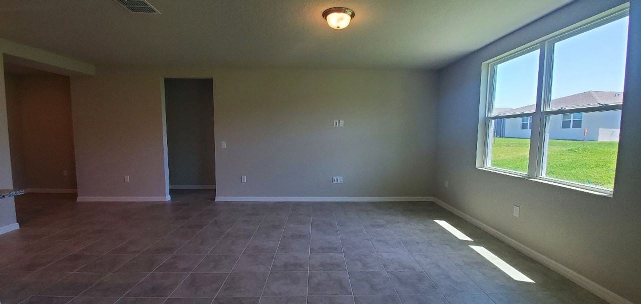 877 Cambridge Dr - Photo 4 of 24