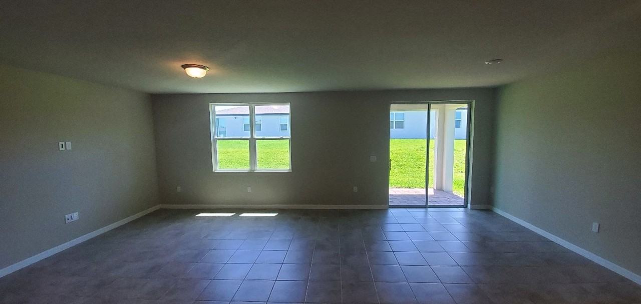 877 Cambridge Dr - Photo 5 of 24