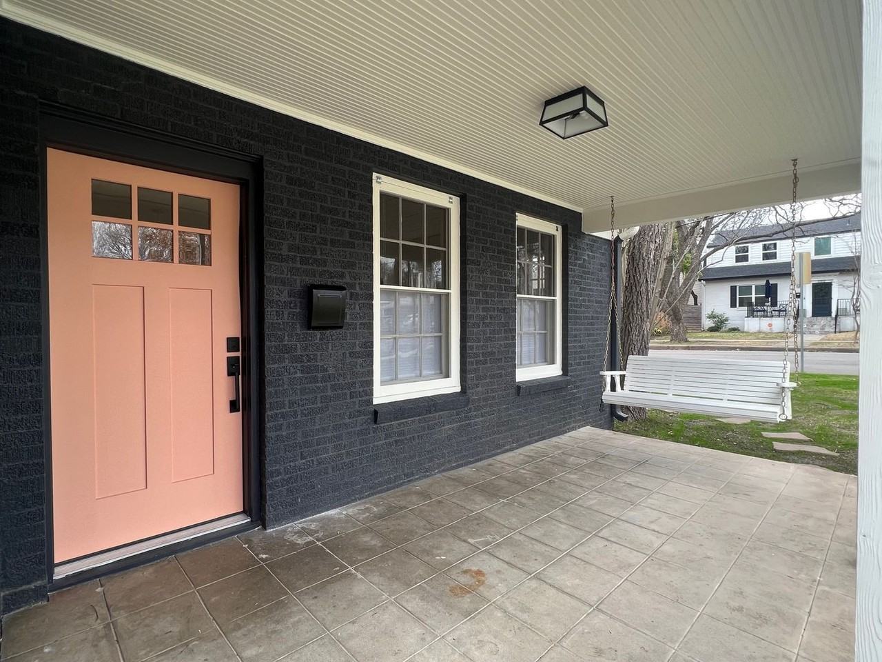 Harris Duplex - Photo 2 of 45