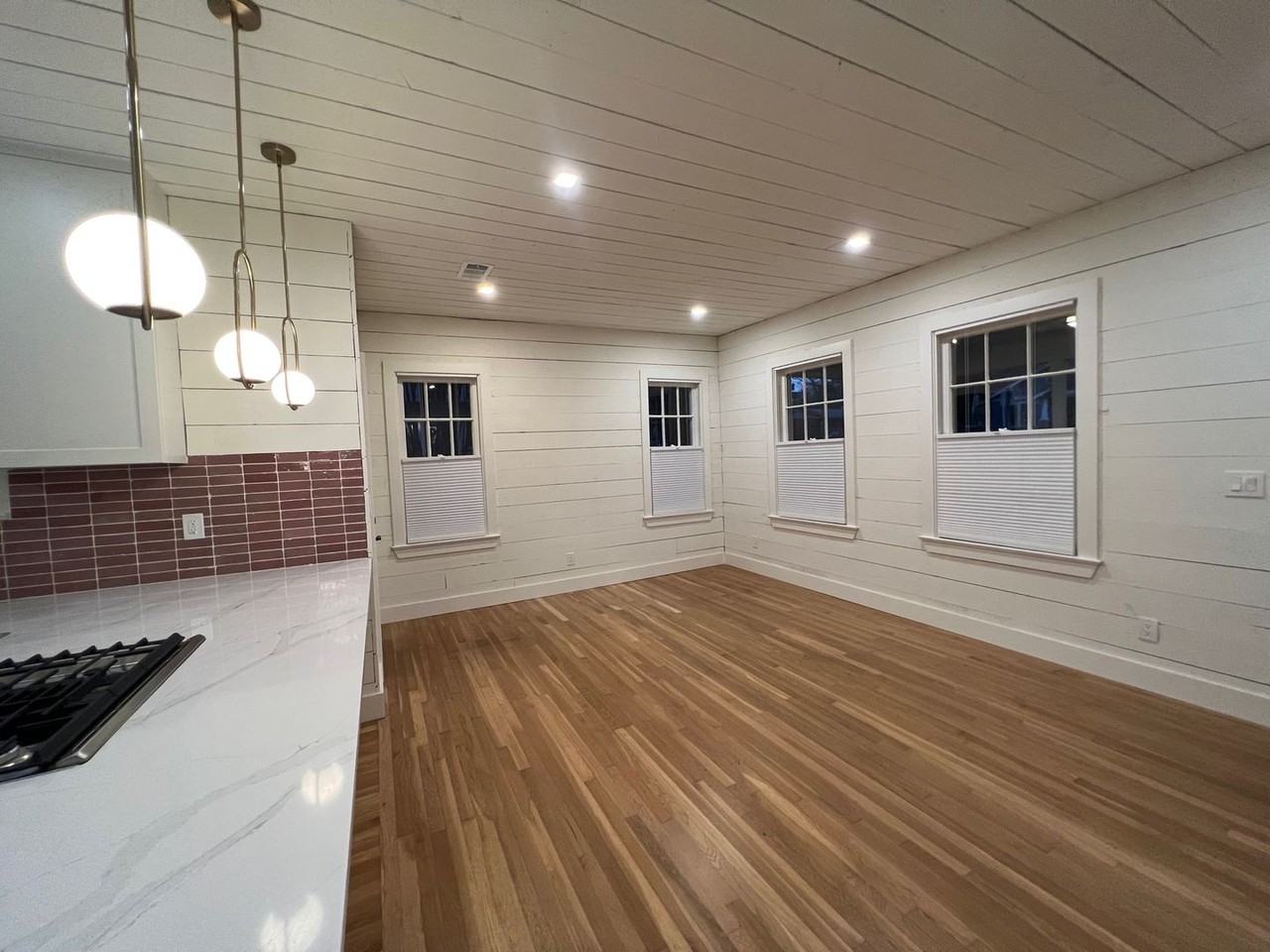 Harris Duplex - Photo 6 of 45