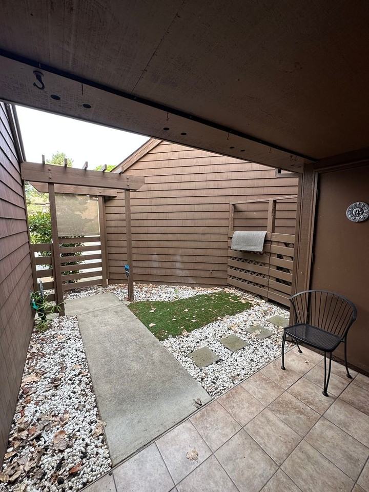 2871 Pennyroyal Dr - Photo 2 of 21