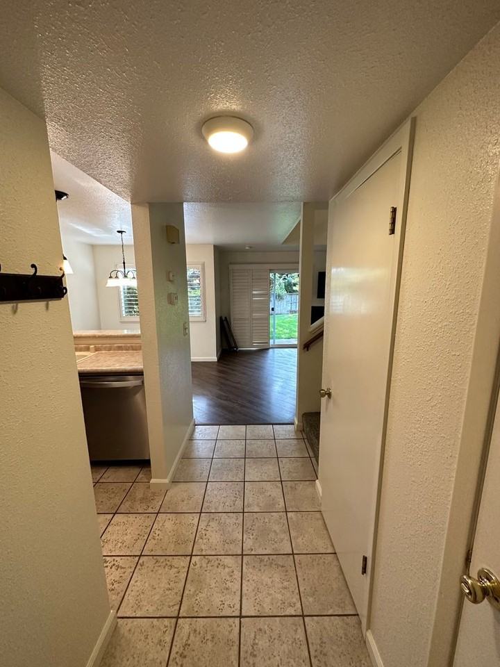 2871 Pennyroyal Dr - Photo 3 of 21