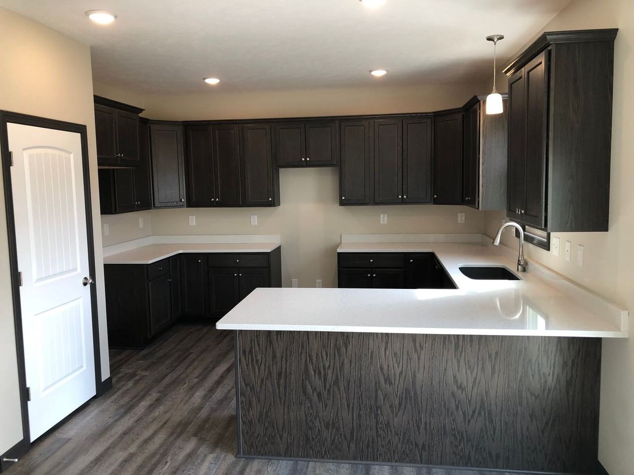 9483 Shawnee Path Ln - Photo 3 of 10