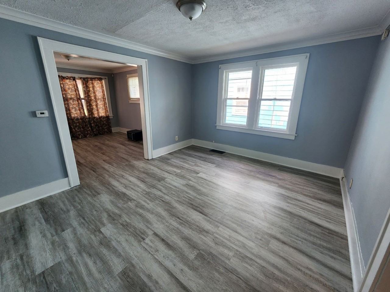184-186 Lincoln Ave. - Photo 3 of 11