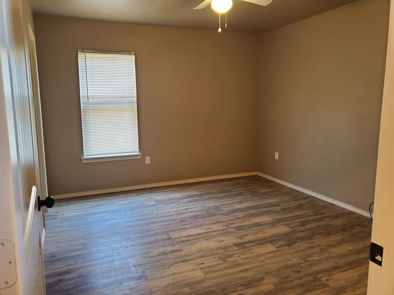 602 Walnut Ave - Photo 6 of 11