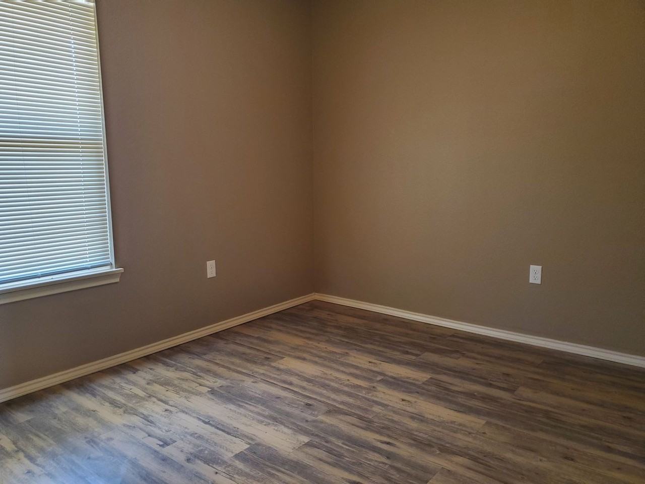 602 Walnut Ave - Photo 7 of 11