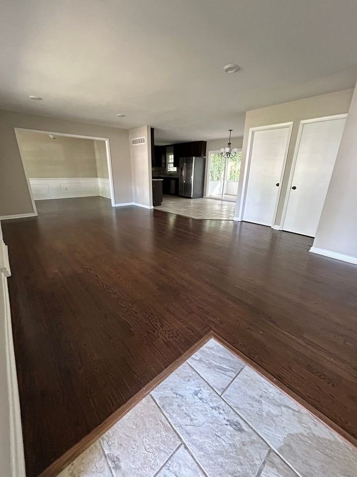 1300 Fieldcrest - Photo 2 of 20