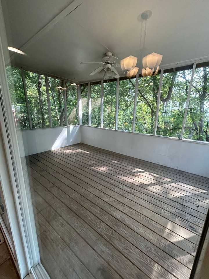 1300 Fieldcrest - Photo 6 of 20