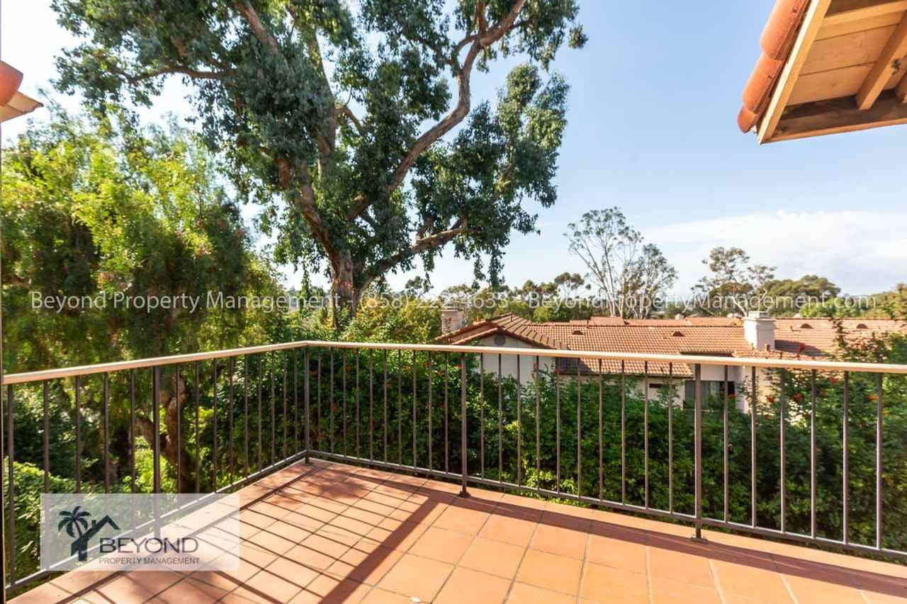 3542 Ridgewood Way - Photo 2 of 20