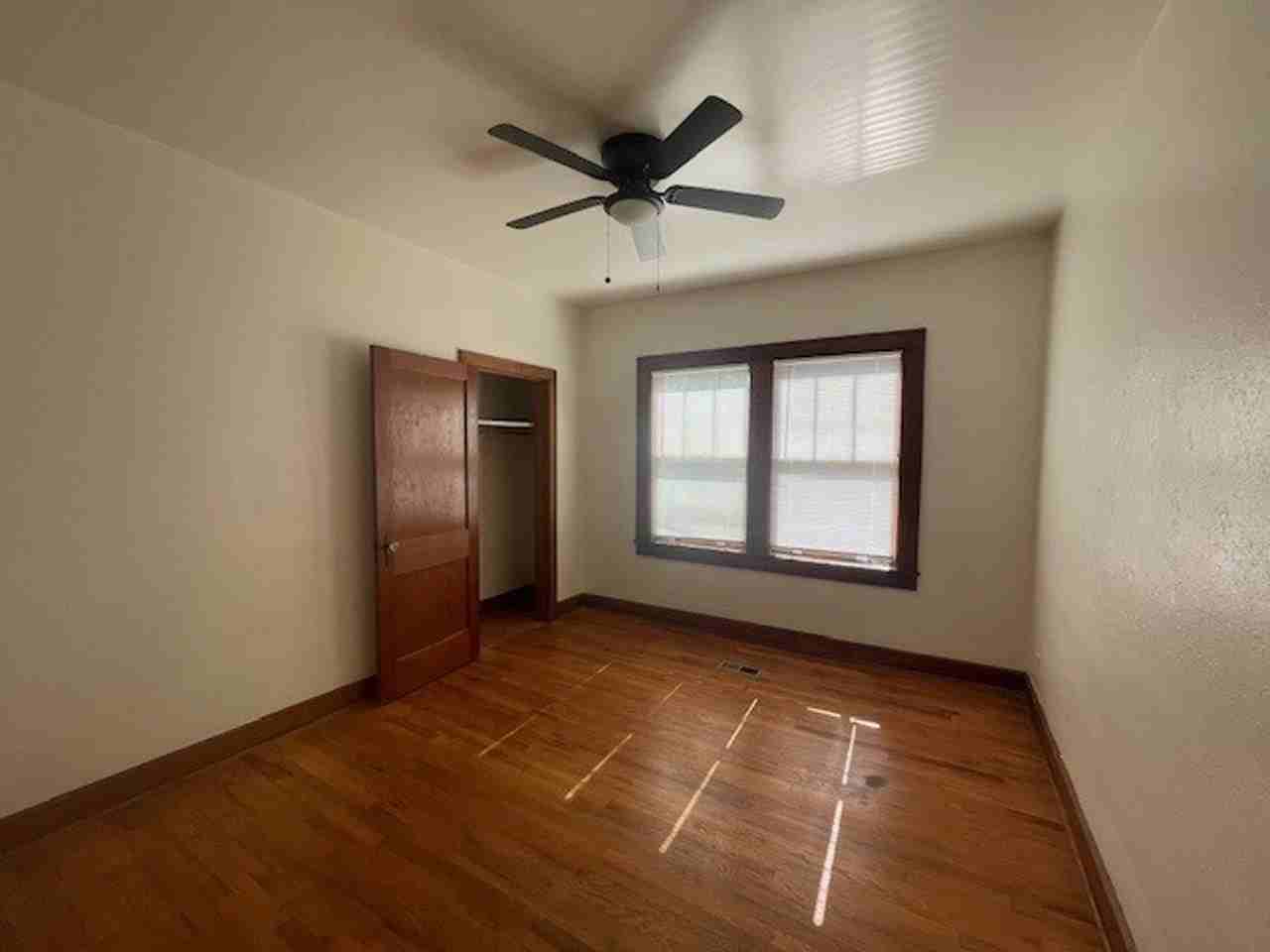 131 Stanley Avenue - Photo 6 of 10