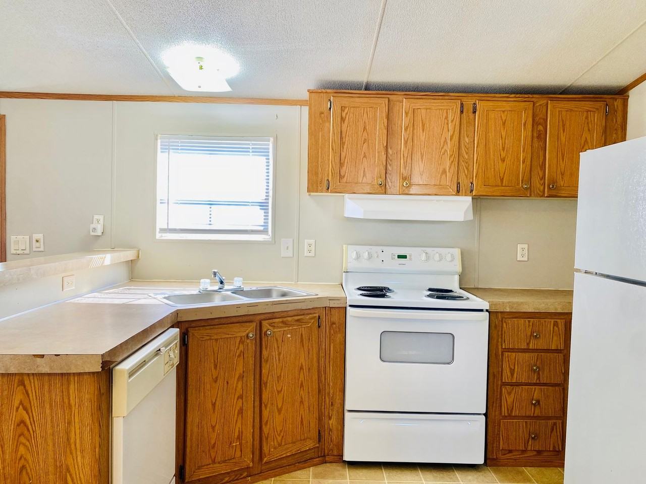 280 Gulino St - Photo 3 of 8