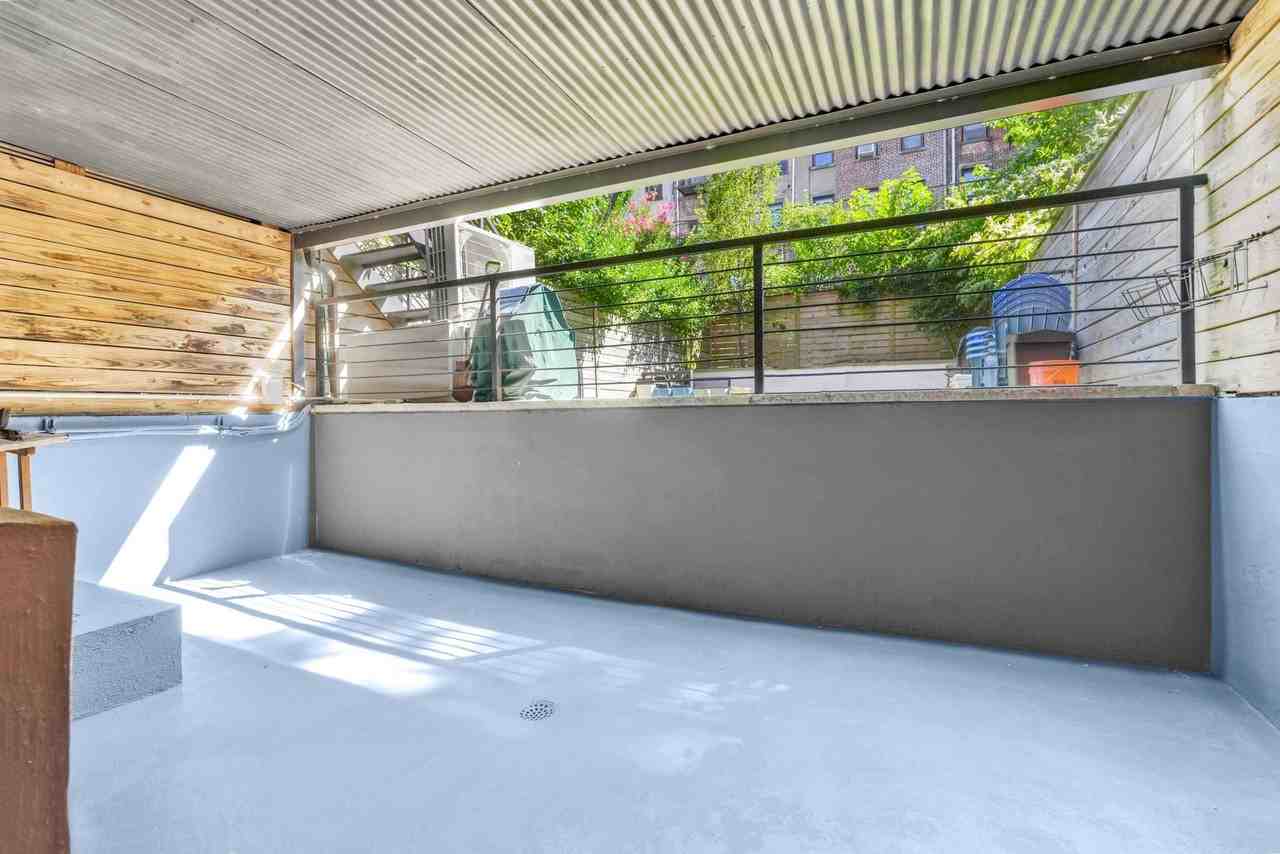 312 Clifton Pl - Photo 7 of 30