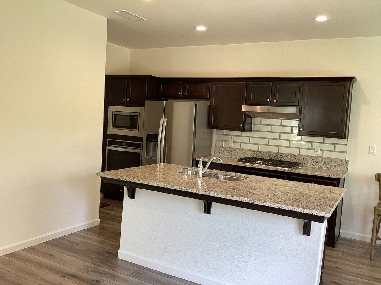 2573 Daisy Dr - Photo 3 of 37