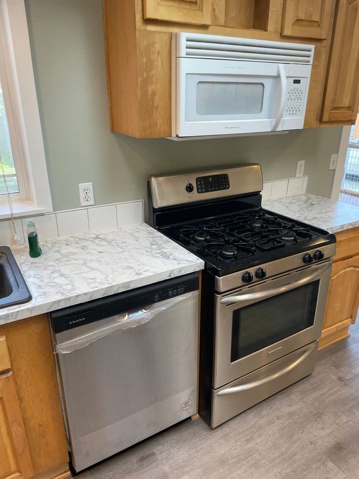 8242 Salish Ln - Photo 4 of 18