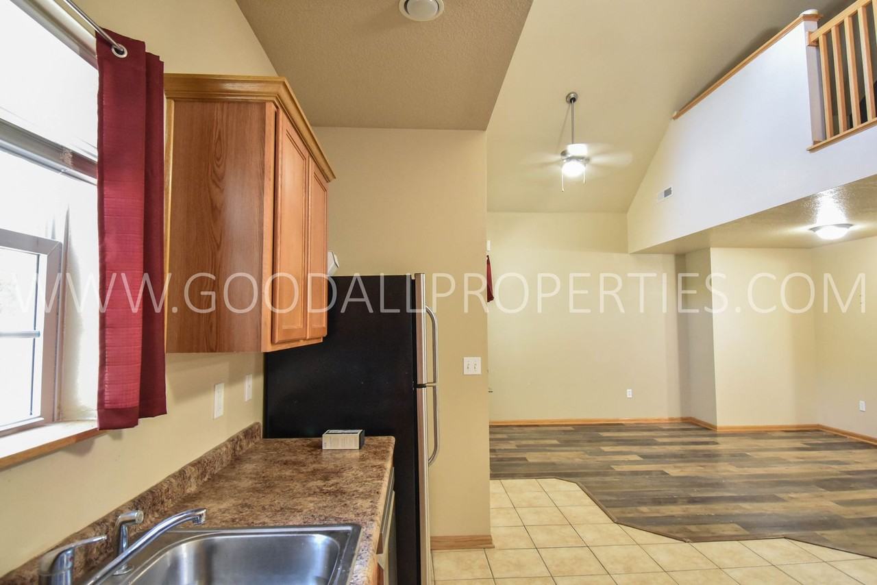 4307 154th St - Photo 5 of 27