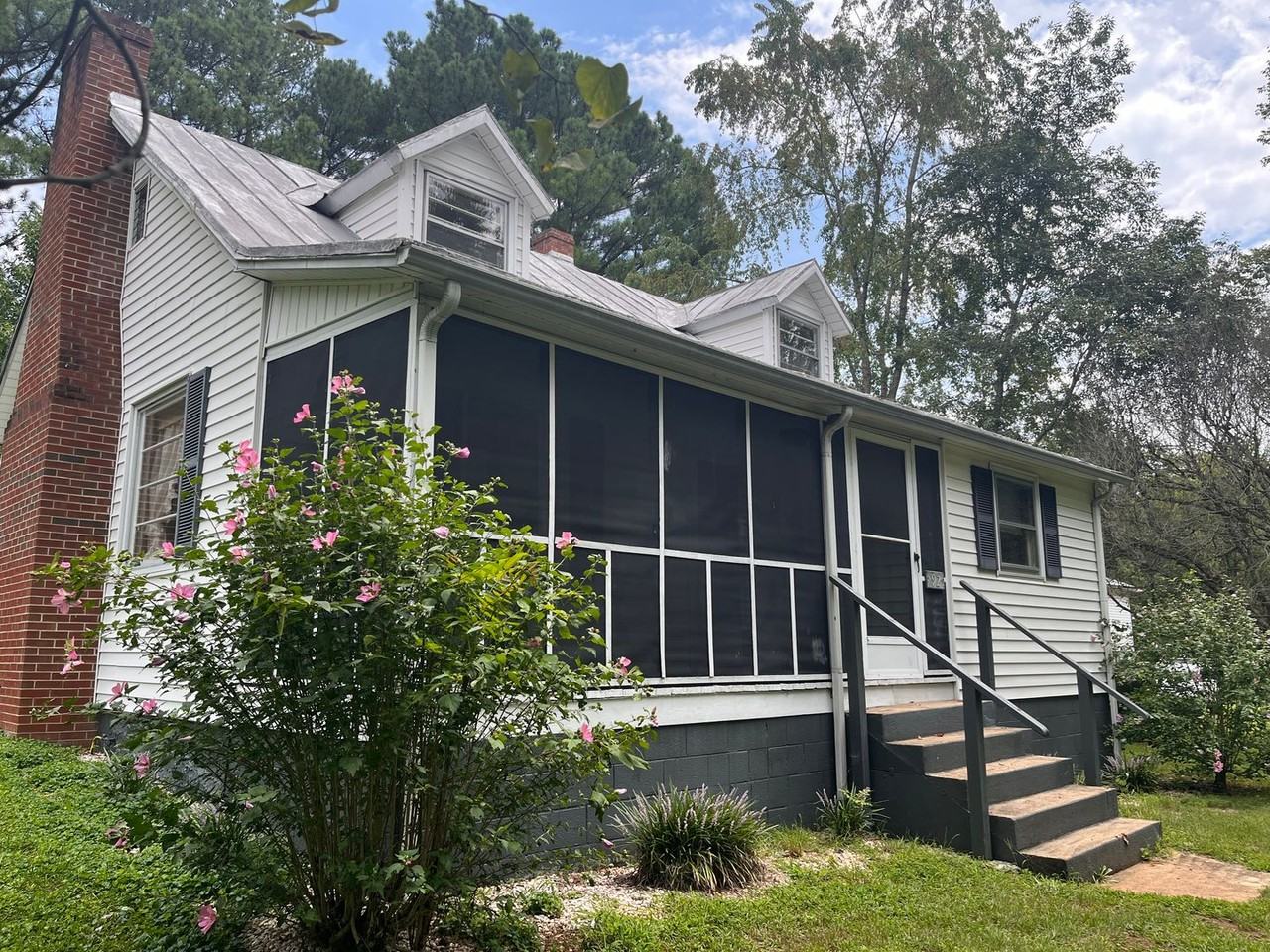 92 Marble Ave - Photo 2 of 19