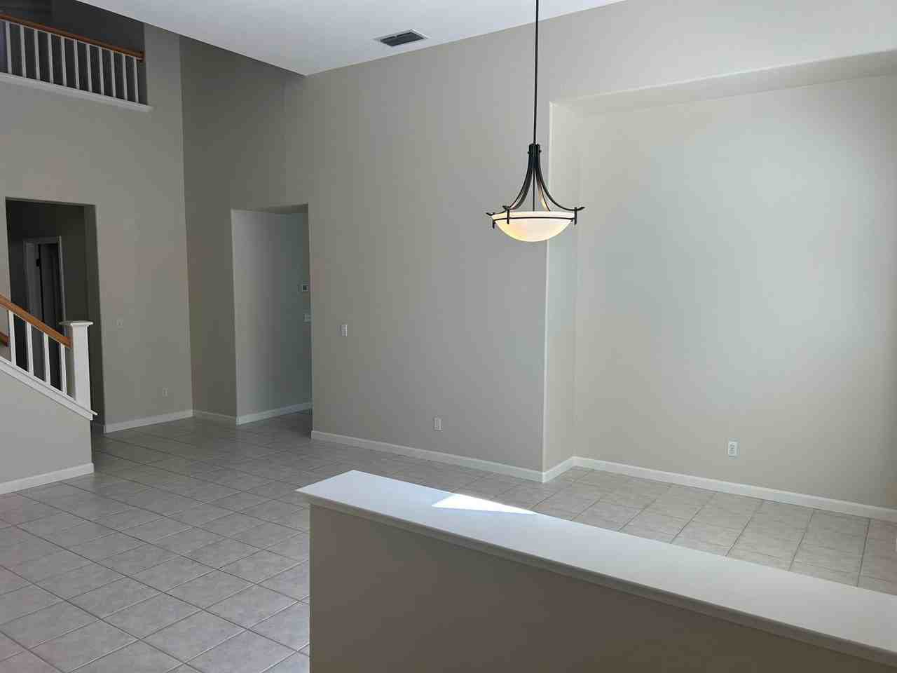 792 Redhaven St - Photo 2 of 32