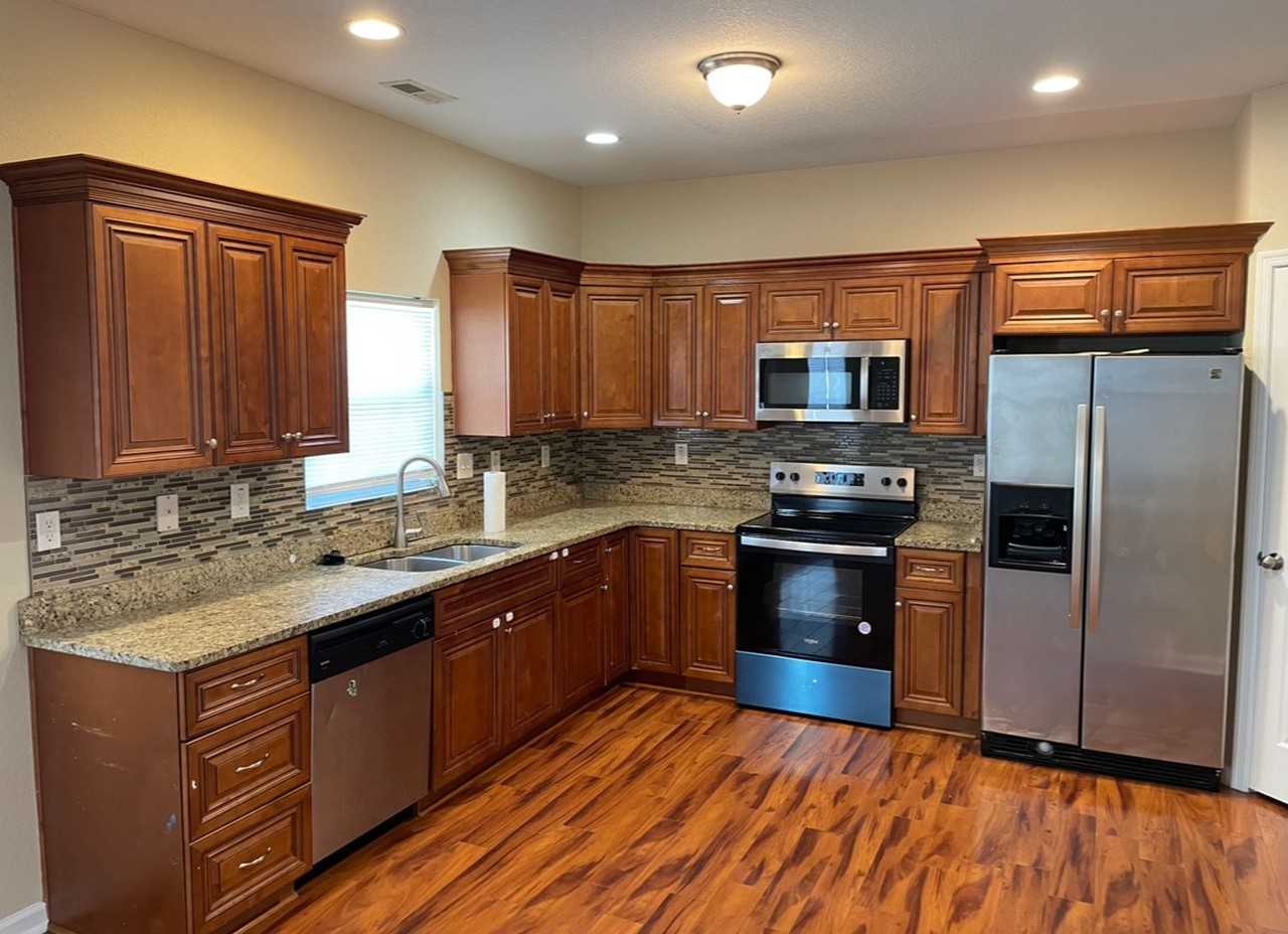 2724 Vincent Ave - Photo 3 of 17