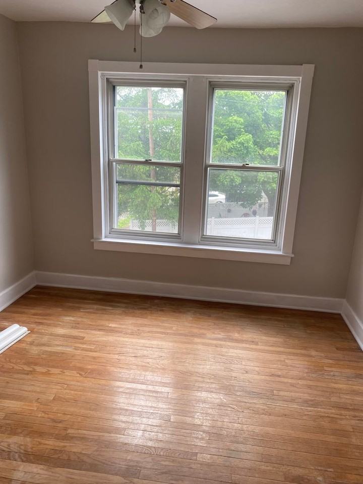 556 South 18 1/2 Street - Photo 4 of 6