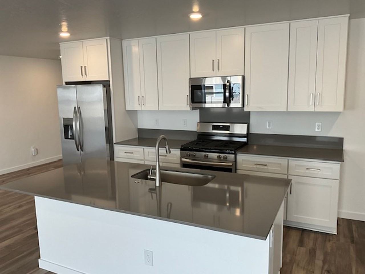 6652 W Pilot Ct - Photo 3 of 29