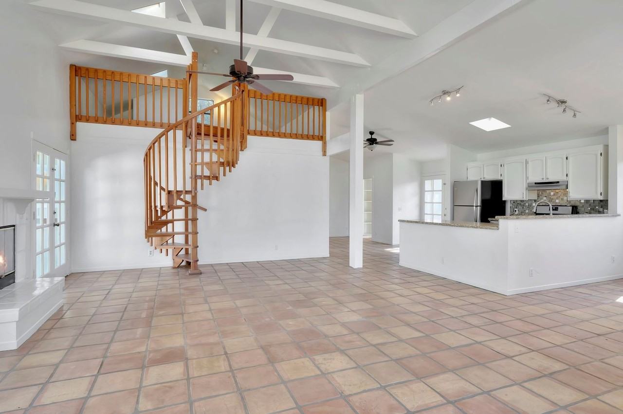 ST-1512-14 - Photo 3 of 29