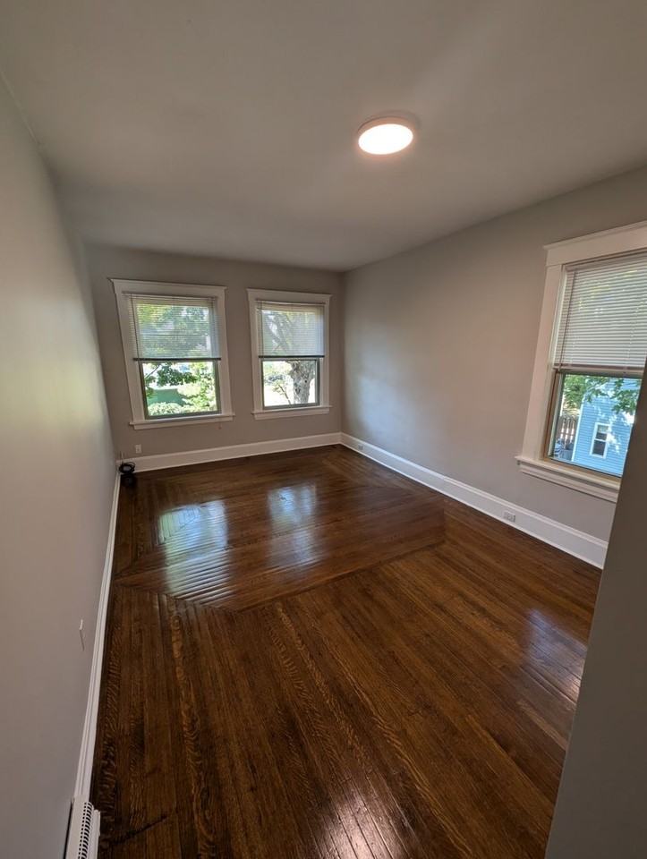 3811 Spencer Ave - Photo 3 of 19