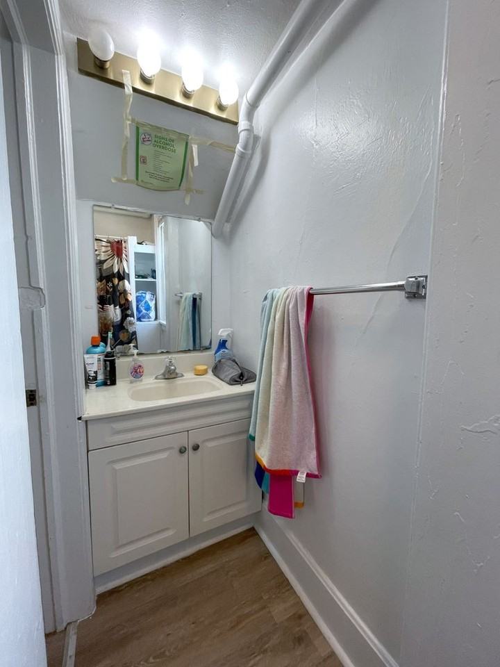 1710 Van Hise Ave #1 - Photo 5 of 34