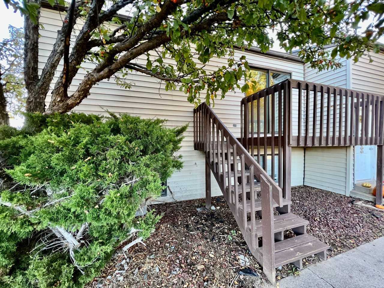 827 Birch Avenue - Photo 2 of 8