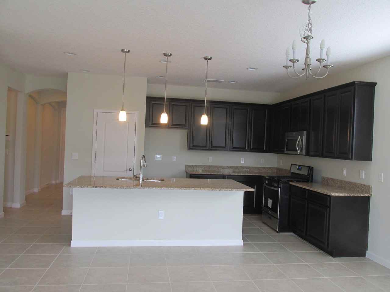 2404 Sabastian St - Photo 2 of 15