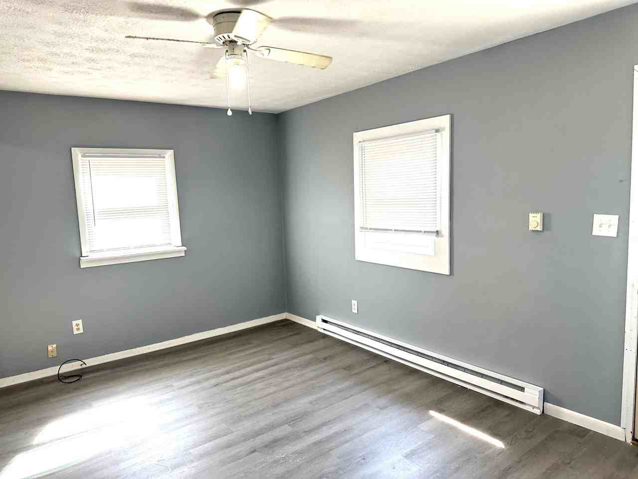 234-236 W Elm St - Photo 2 of 11