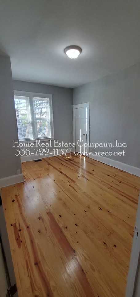 110 S Marshall St #4 - Photo 5 of 8