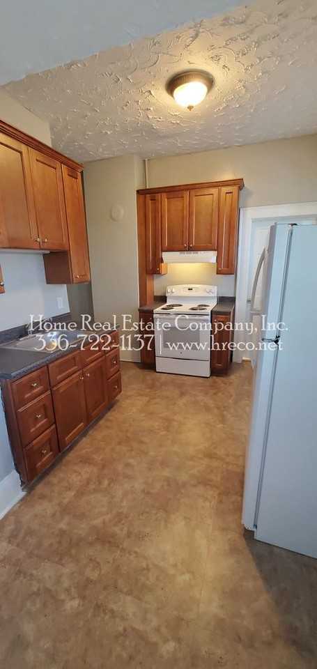 110 S Marshall St #4 - Photo 7 of 8