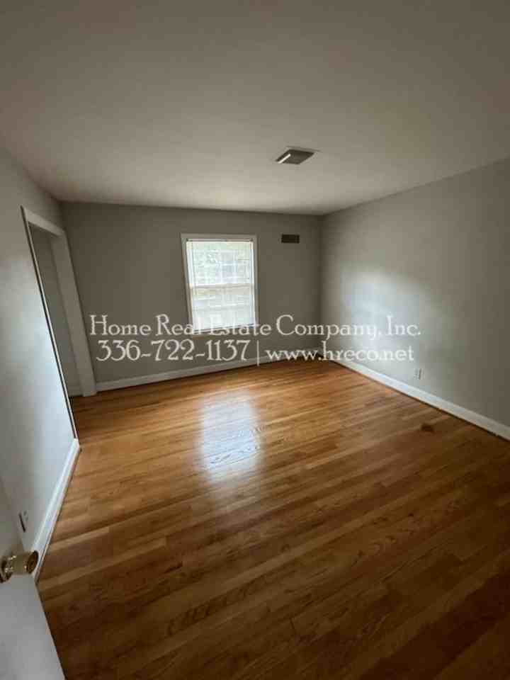 1615 W Northwest Blvd - Photo 2 of 8