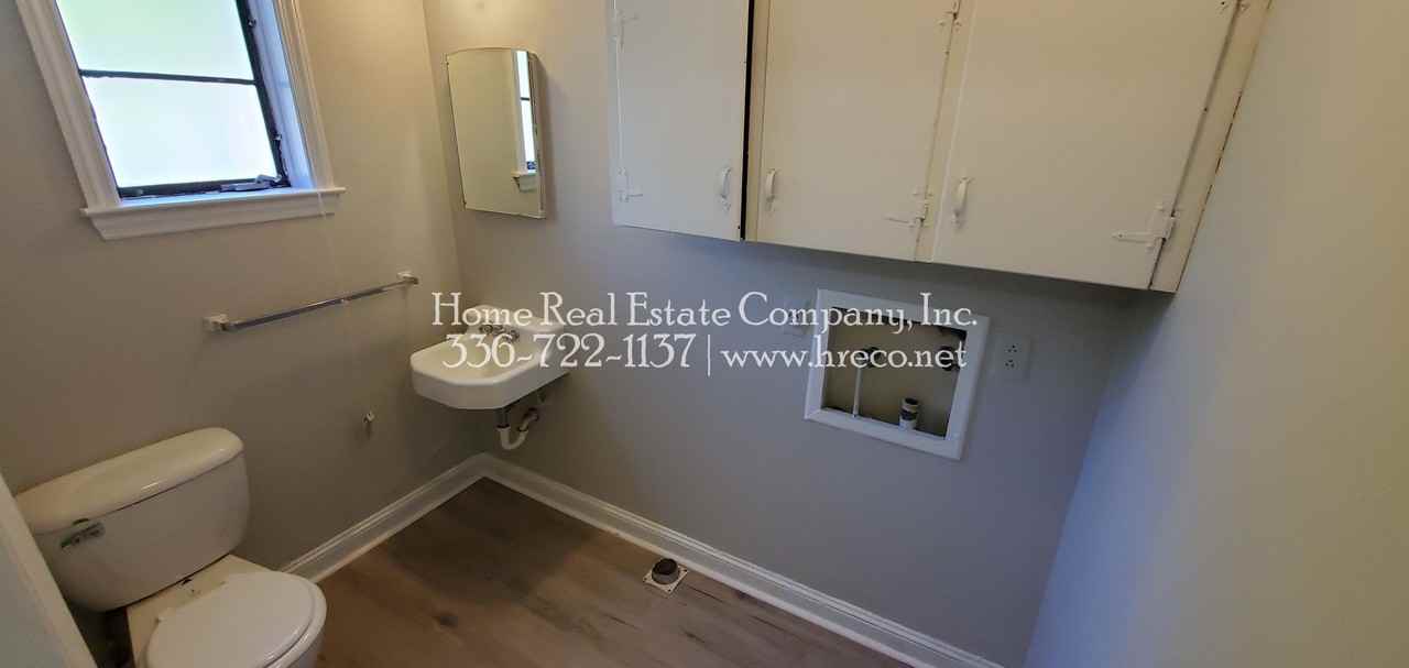 1615 W Northwest Blvd - Photo 5 of 8