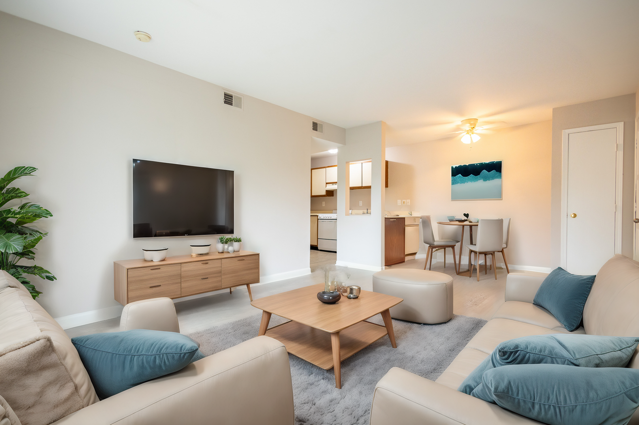 700 LSA - Photo 5 of 28