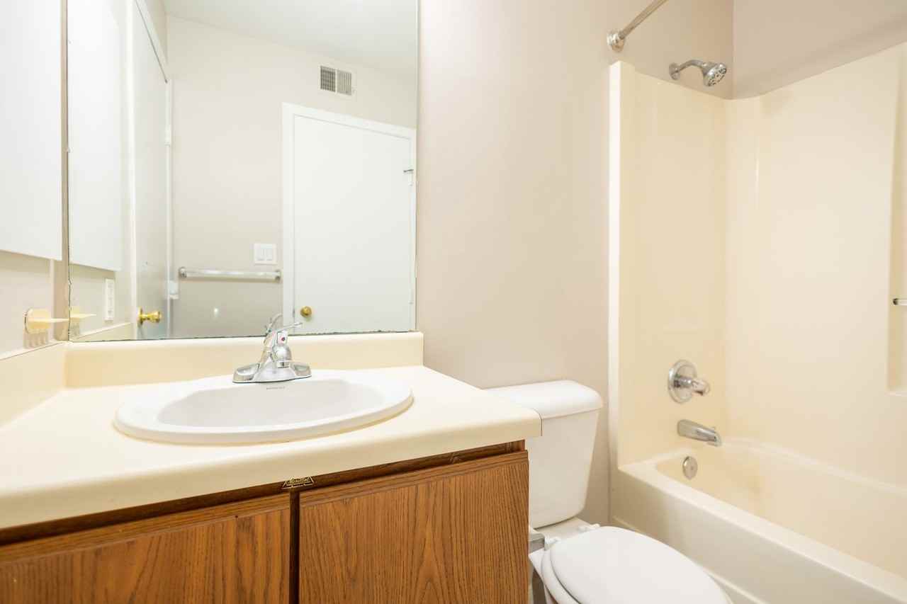 700 LSA - Photo 7 of 28