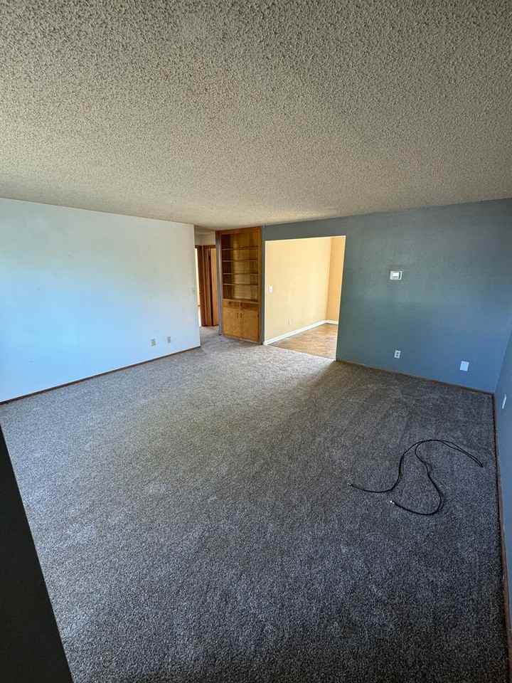 249 -1746/1790 NW Park Terrace - Photo 2 of 18