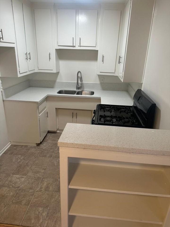 g1219 - Photo 3 of 31