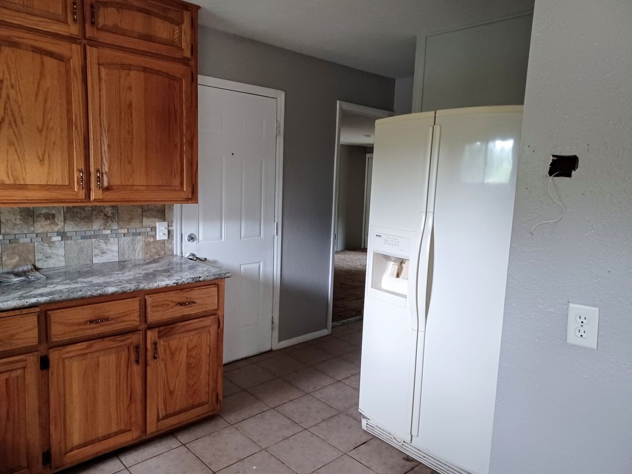 1419 E Beaumont St - Photo 6 of 16