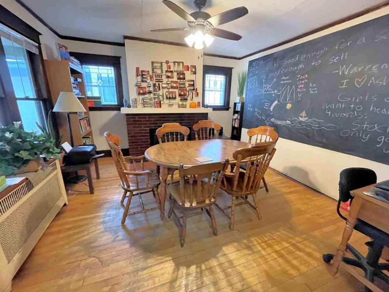 1321 Milton St - Photo 6 of 36