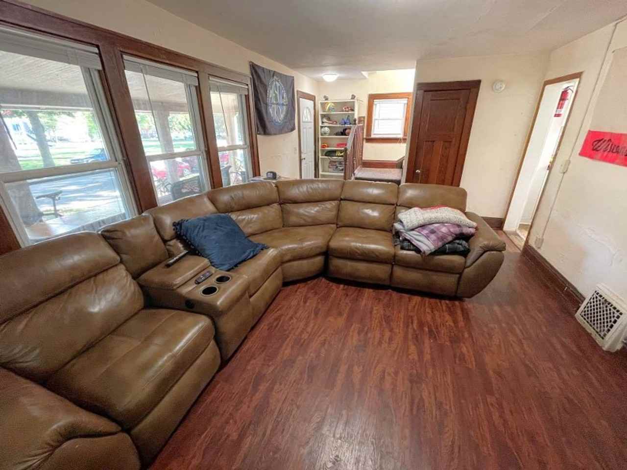 1225 Milton St - Photo 5 of 40