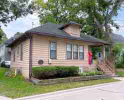 featured image of 1325 Saint James Ct