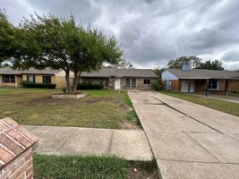 featured image of 2117 Highwood Drive