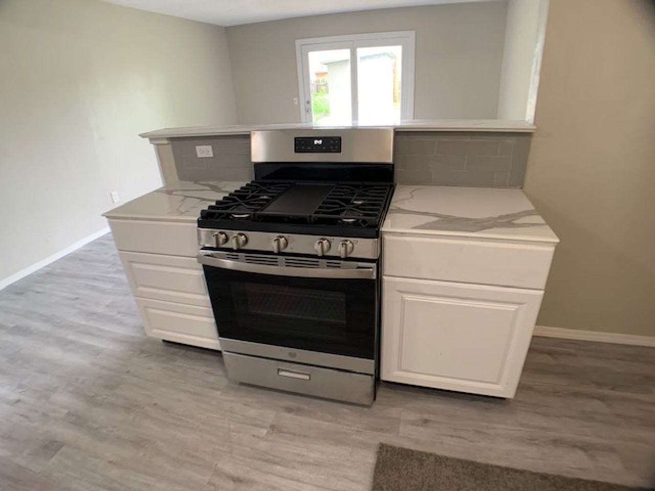 6812 S Land Ave - Photo 5 of 27