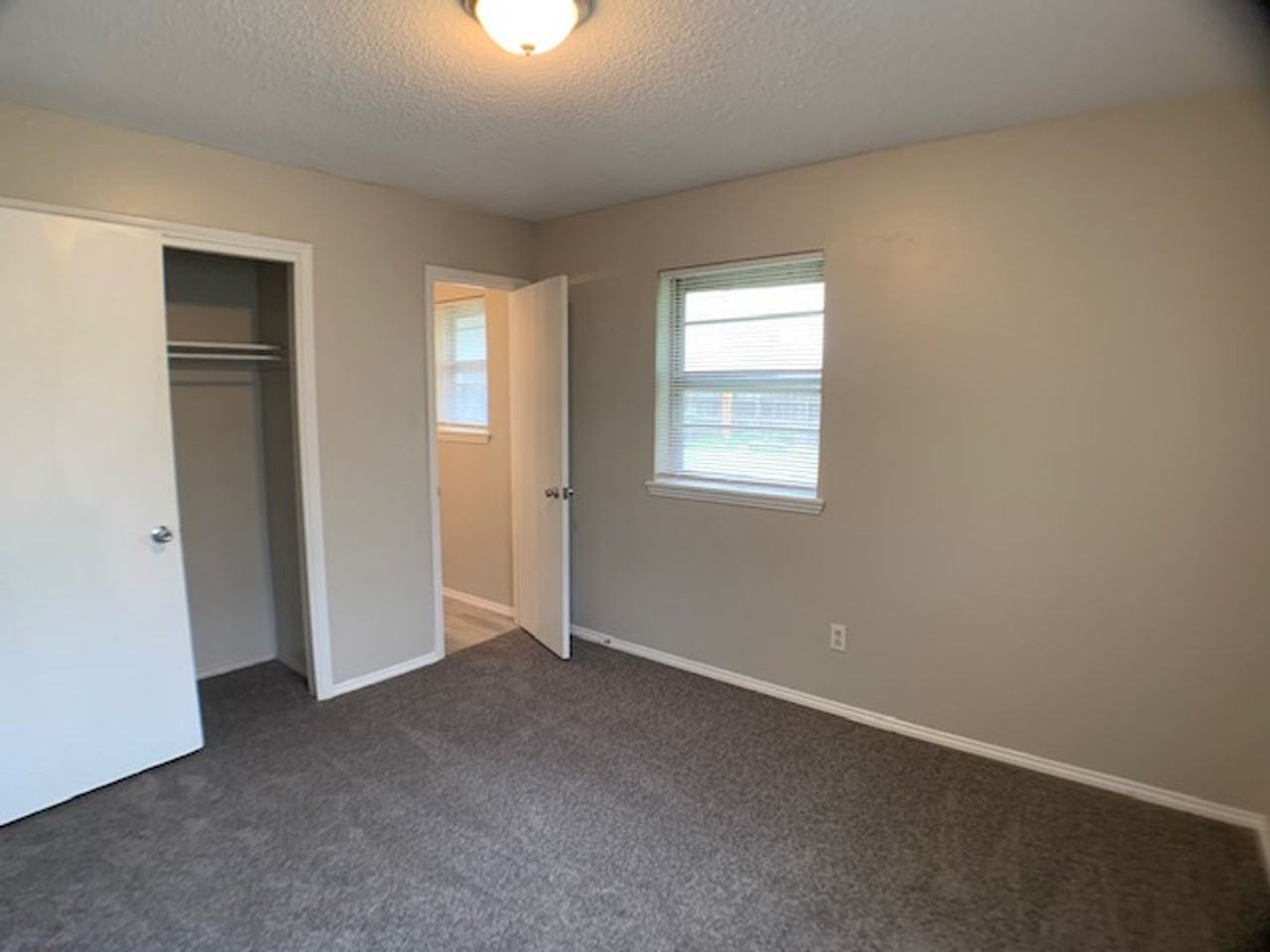 6812 S Land Ave - Photo 3 of 27